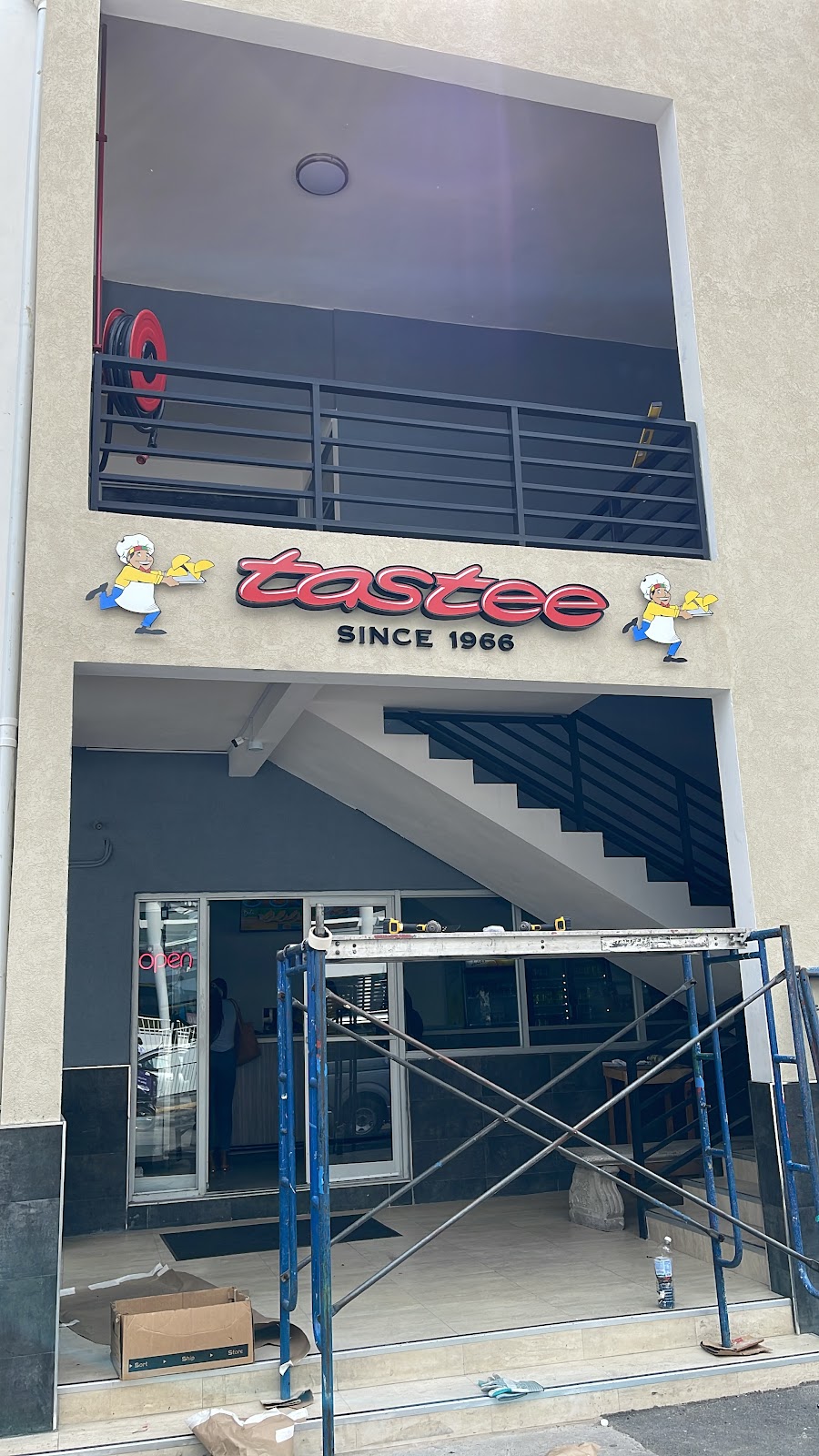 Tastee Outlet photo
