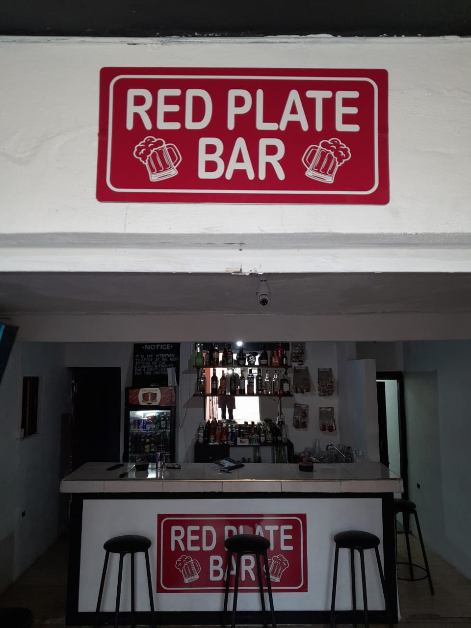 Red Plate Bar photo