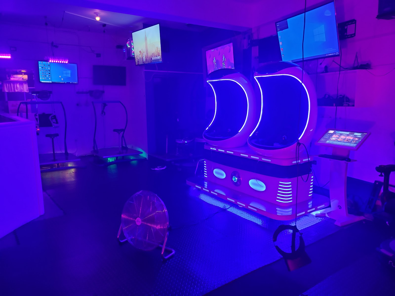 Barcadia VIRTUAL REALITY GAMING Lounge photo